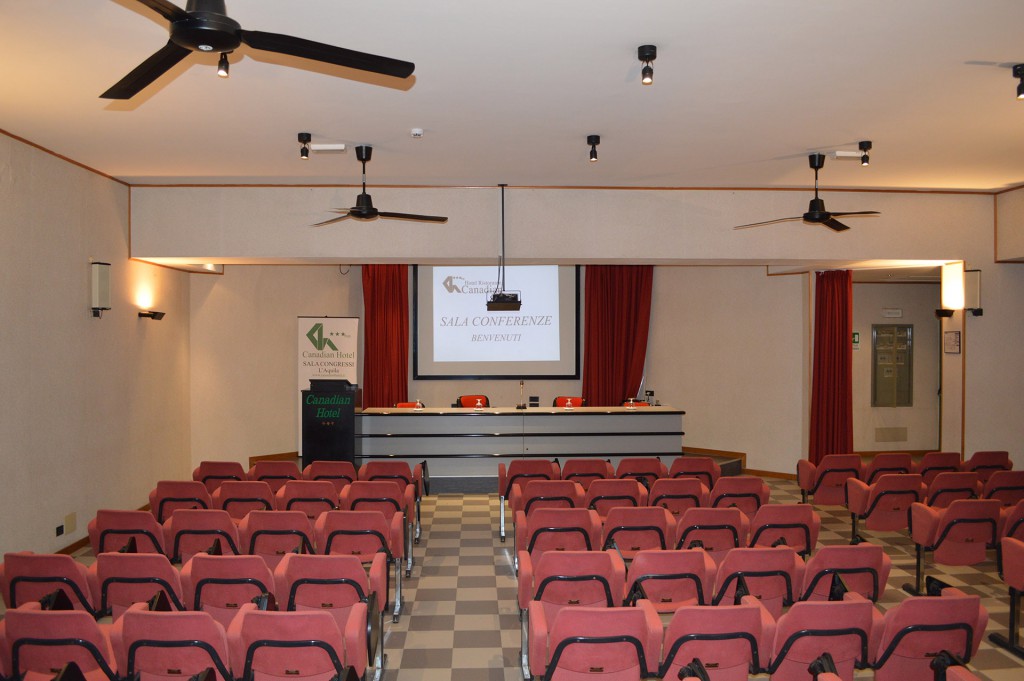 sala_conferenze_2_hotel_canadian_l_aquila